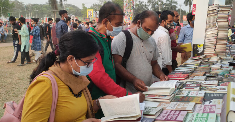 ১৫তম দিনে একুশে বইমেলায় বই এসেছে ৮৪টি