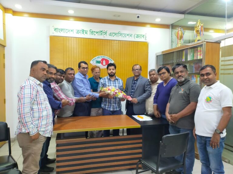 সাংবাদিকদের সাথে চায়ের আড্ডায় ইঞ্জিনিয়ার ইশরাক