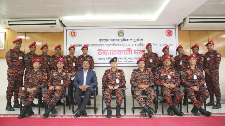 তুরস্কে গেছে ৬০ সদস্যের বাংলাদেশী উদ্ধারকারী দল
