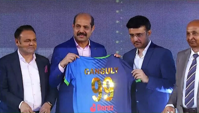 মেয়র’স কাপের উদ্বোধন করলেন সৌরভ গাঙ্গুলি