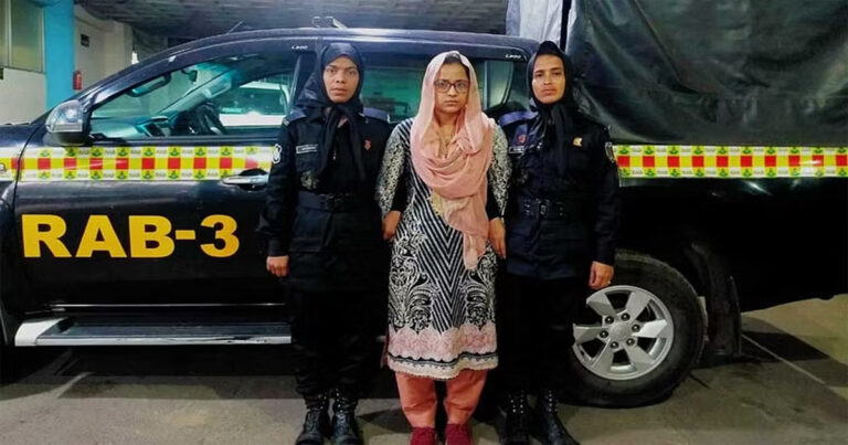 পুলিশ হত্যায় যাবজ্জীবন সাজাপ্রাপ্ত নারী গ্রেফতার