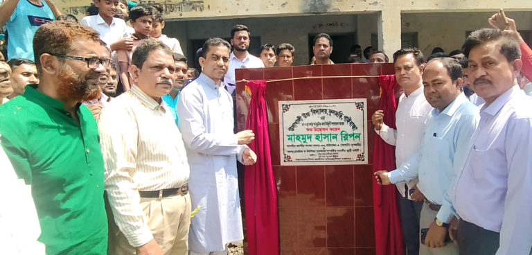 শিক্ষা ক্ষেত্রে প্রযুক্তির ব্যবহার বাড়াতে হবে: সাংসদ রিপন