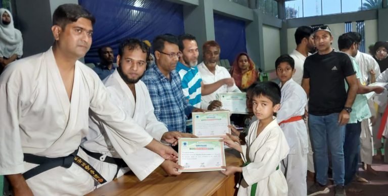 জামালপুরে কারাতের প্রশিক্ষণ অনুষ্ঠিত