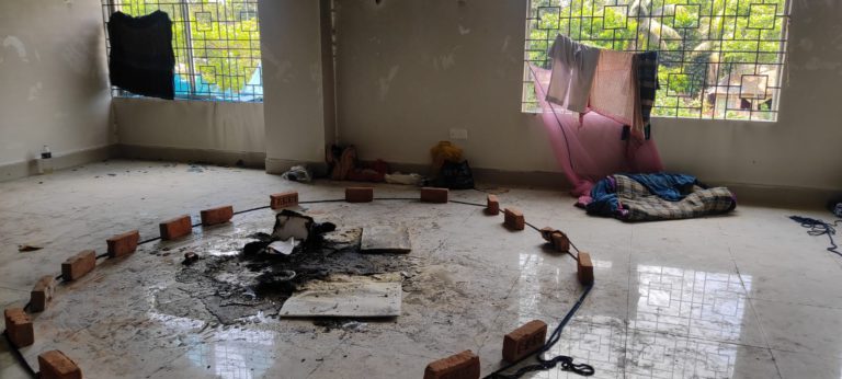 নোয়াখালীতে মসজিদের একটি কক্ষে বিস্ফোরণ