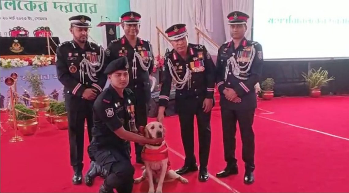 কুকর পেল র‍্যাবের মহাপরিচালক পদক