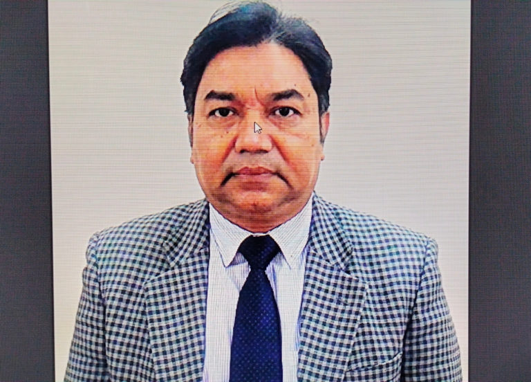 জামাতাকে আসবাব পাঠানো সেই উপপরিচালককে স্ট্যাণ্ড রিলিজ
