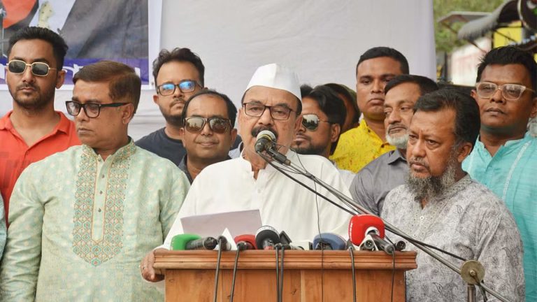 জিনিসেরই দাম বেশি, সস্তা হলো আওয়ামী লীগ: গয়েশ্বর