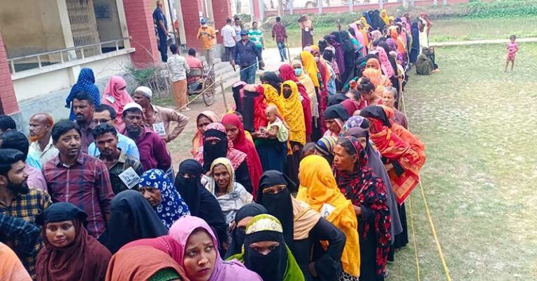 পটুয়াখালীর ৫ ইউনিয়নের ভোটগ্রহণ শুরু