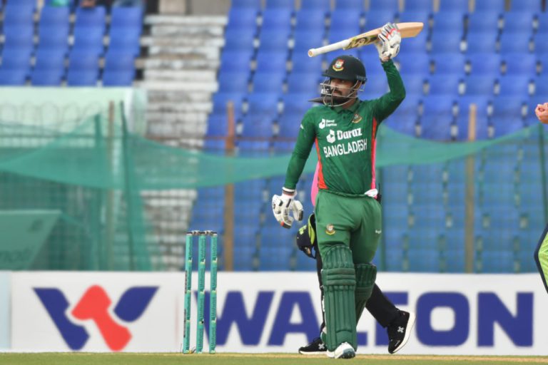 দ্রুততম ফিফটির রেকর্ড লিটনের
