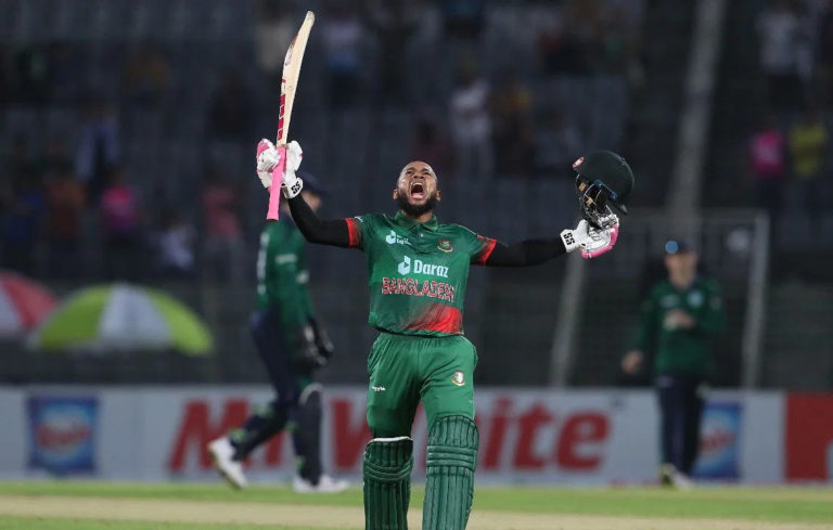এবার সাত হাজার ক্লাবে মুশফিক