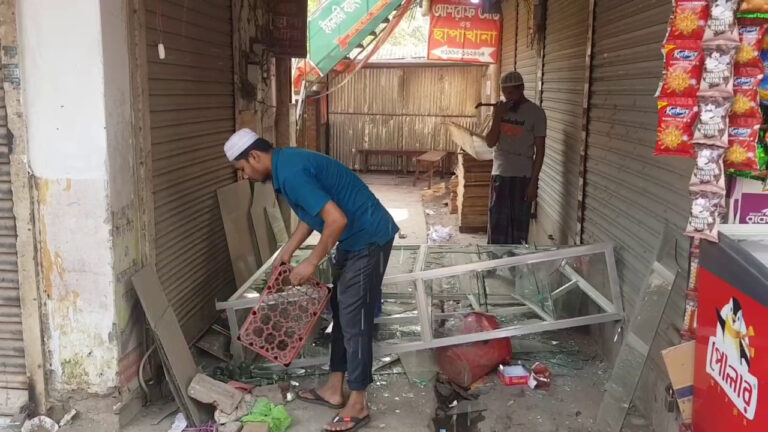 শিক্ষার্থী-লেগুনাচালক সংঘর্ষ: শান্ত ড্যাফোডিল বিশ্ববিদ্যালয় এলাকা