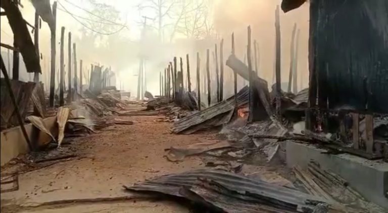বান্দরবানের থানচিতে আবারও অগ্নিকাণ্ড, পুড়ে ছাই প্রায় ৫০ টি দোকান