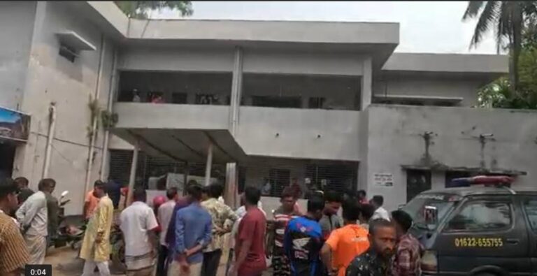 নাটোরে পূর্ব শত্রুতার জেরে যুবককে কুপিয়ে হত্যা