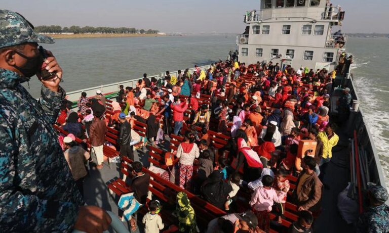 ভাসানচরে ৭০ হাজার রোহিঙ্গাকে নেওয়ার পরিকল্পনা