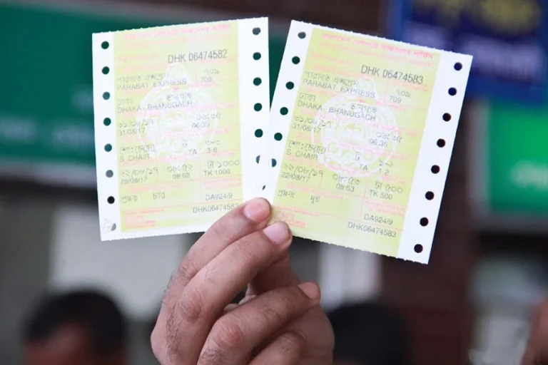 এবার ঈদে ট্রেনের অগ্রিম টিকিট শতভাগ অনলাইনে