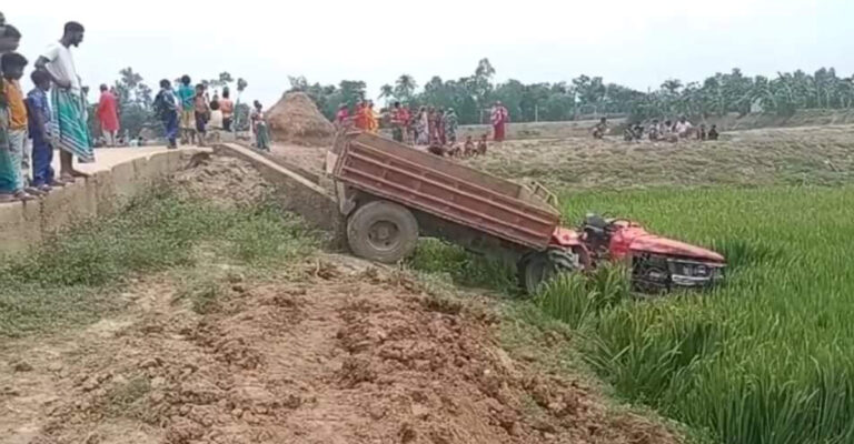 নোয়াখালীতে মাটিবাহী ট্রাক্টর চাপায় এক শিশু নিহত