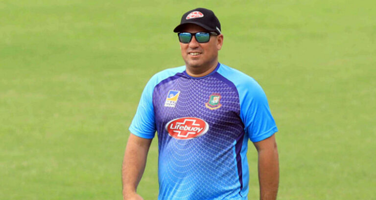 নেদারল্যান্ডস কোচিং প্যানেলে রাসেল ডমিঙ্গো