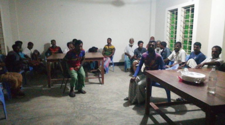 সুন্দরবনের অভয়ারণ্যে মধু সংগ্রহ, আটক ২৫