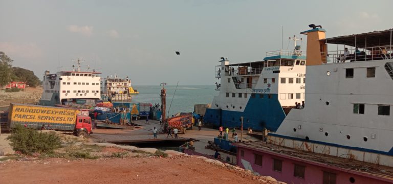 ঈদযাত্রা: প্রস্তুত পাটুরিয়া-আরিচা নৌরুট, মহাসড়কে চলছে উন্নয়ন কাজ
