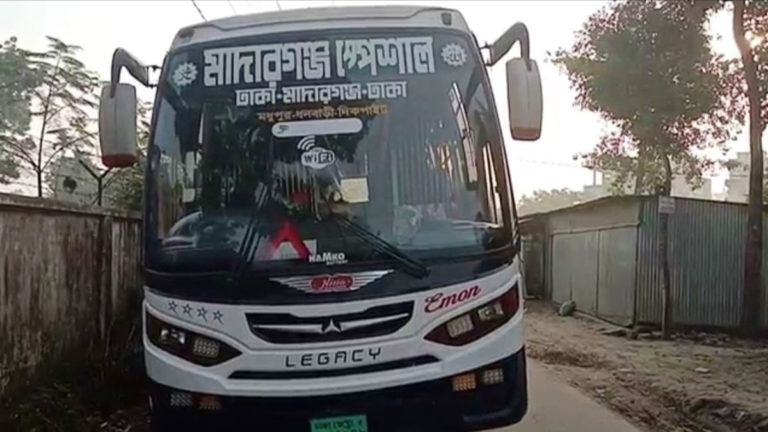 টাঙ্গাইলে চলন্ত বাসে ডাকাতি, আহত ৭