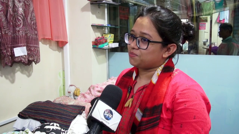 চট্টগ্রামে জমে উঠেছে ঈদ বাজার
