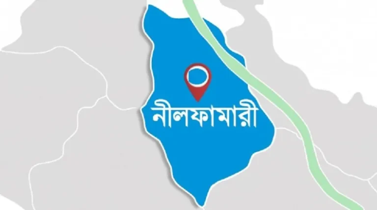 দূর্বল নারীদের সুবিধার চাল তোলেন চেয়ারম্যানের স্ত্রী