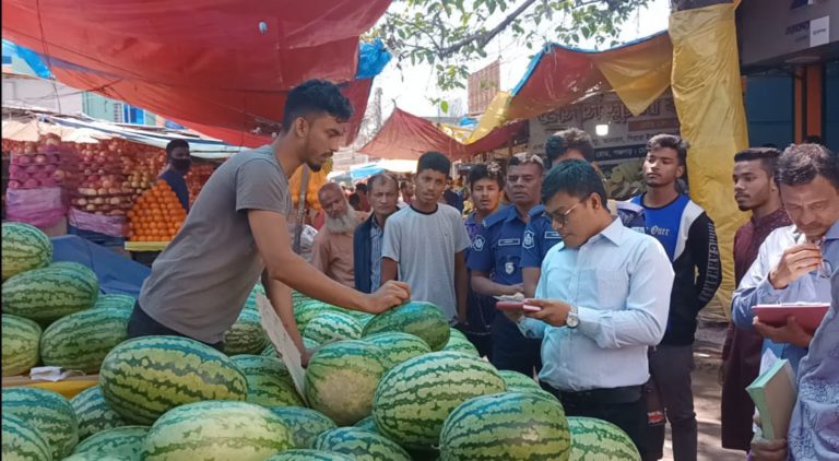 পঞ্চগড়ে বাজার পরিস্থিতি নিয়ন্ত্রণে ভোক্তা অধিদপ্তরের অভিযান