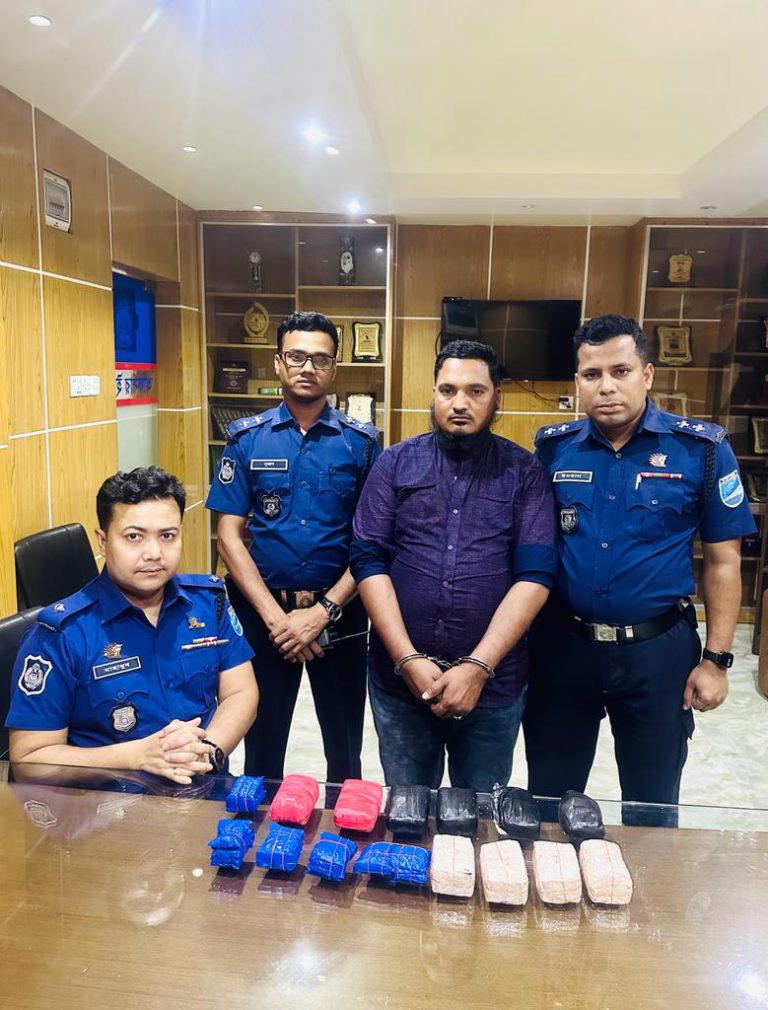 নারায়ণগঞ্জে ইয়াবার চালান সহ যুবক গ্রেপ্তার
