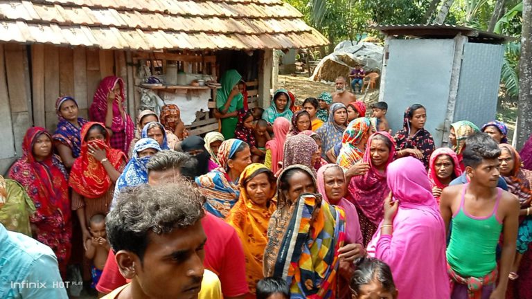 সাতক্ষীরায় ভগ্নিপতির ছোঁড়া আগুণে ঘুমন্ত শ্যালকসহ অগ্নিদগ্ধ-৩