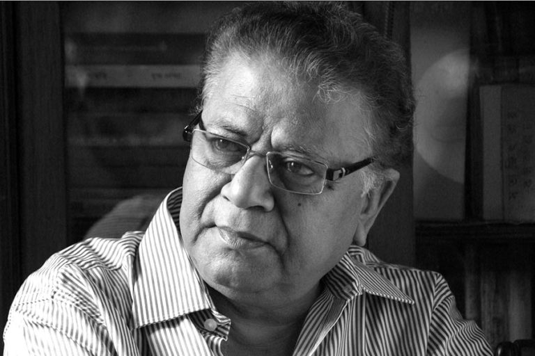 ভারতীয় লেখক সমরেশ মজুমদার বাংলাদেশেও ভীষণ জনপ্রিয়