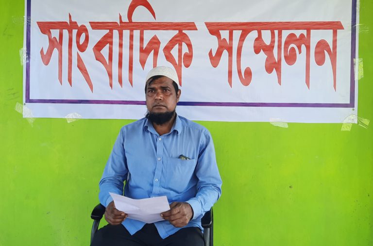 জামালপুরে স্ত্রীর সঙ্গে সংসার করার জন্য স্বামীর সংবাদ সম্মেলন