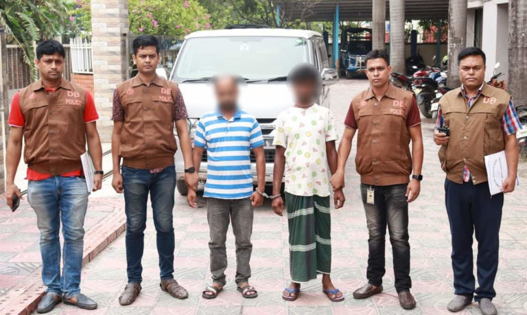 ডাকাতির নাটক সাজিয়ে স্ত্রীকে হত্যা, গ্রেপ্তার ৩