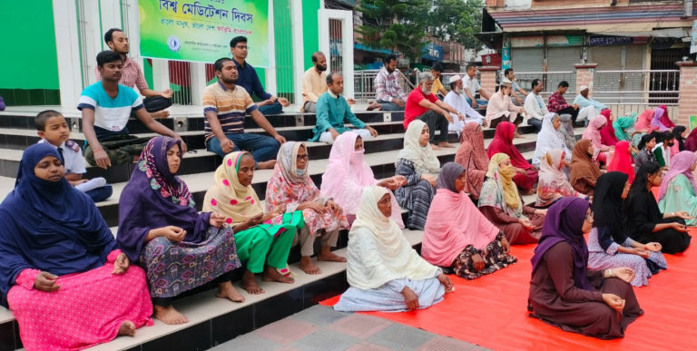 গাইবান্ধায় বিশ্ব মেডিটেশন দিবস পালিত