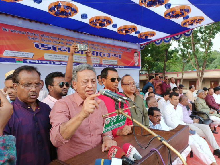 বর্তমানে আওয়ামী লীগের মত ভয়ে আর কেউ নাই: আমির খসরু