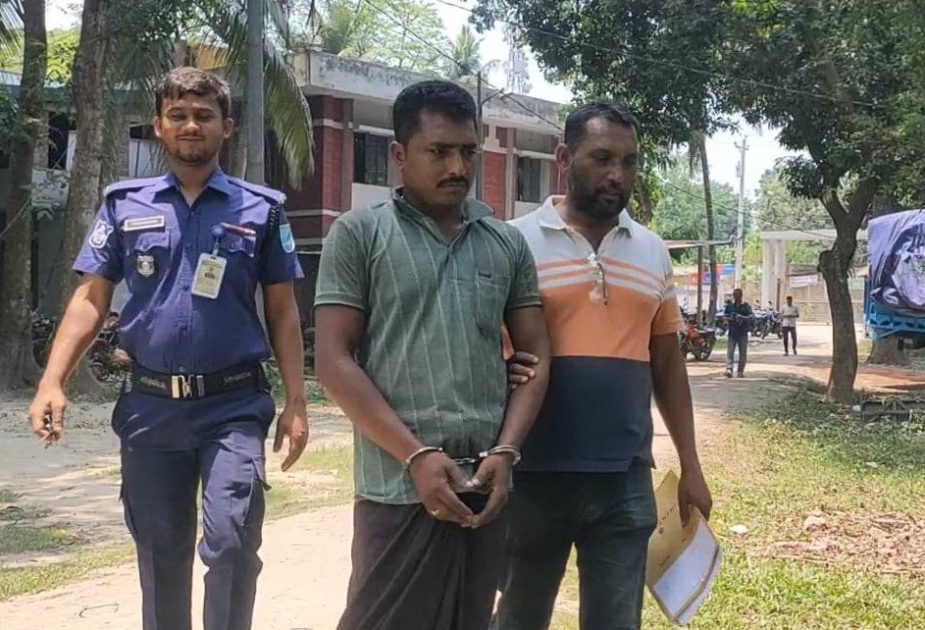 মানিকগঞ্জে গরুচোর আটক, গরু ও পিকআপ উদ্ধার