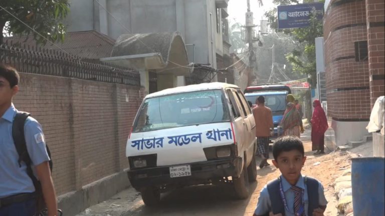 সাভারে এক নারীর বস্তাবন্দি মরদেহ উদ্ধার