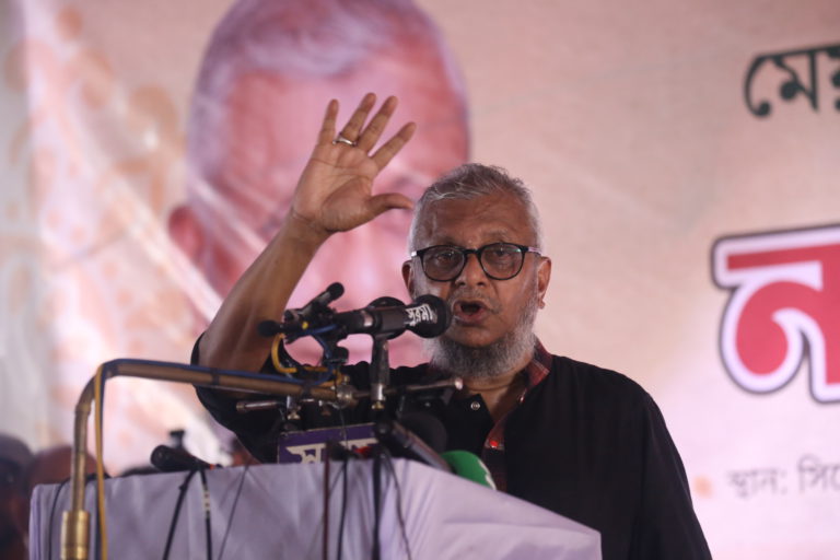 প্রার্থী না হওয়ার ঘোষণা সিসিক মেয়র আরিফুলের
