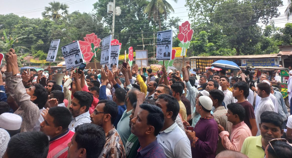 জিসিসি নির্বাচন: পোস্টারে ছেয়ে গেছে গাজীপুর মহানগর