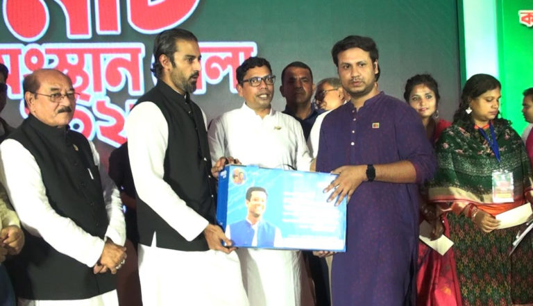 ফ্রিল্যান্সারদের সরকারিভাবে পরিচয়পত্র প্রদান করা হবে: পলক