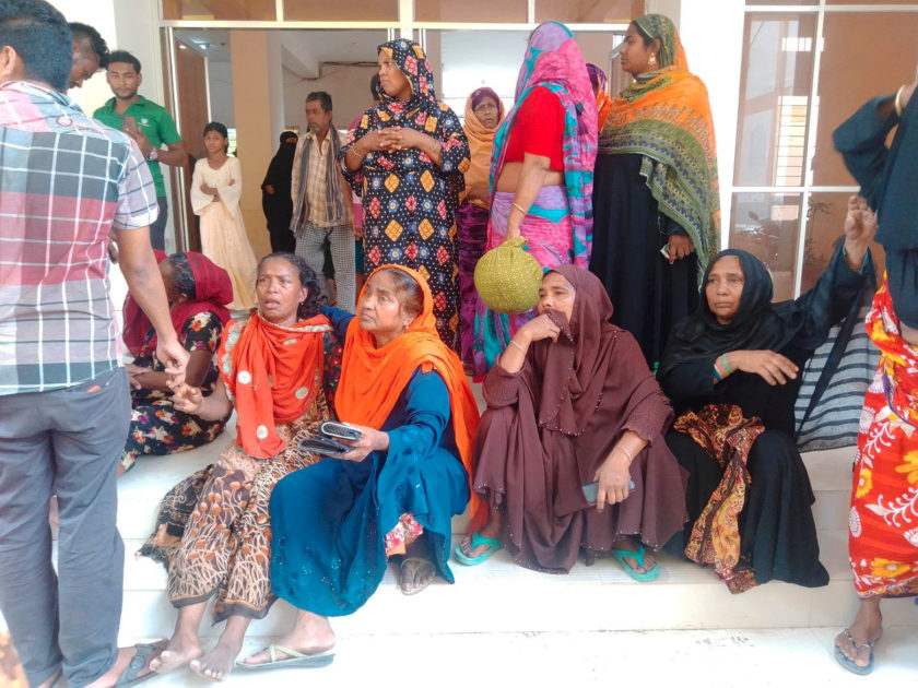 ঝিনাইদহে পিকআপ ও ব্যাটারীচালিত ভ্যানের সংঘর্ষে চার জন নিহত