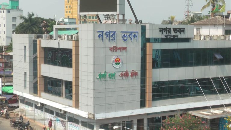 নির্বাচনী সহিংসতায় ৪ জনকে কুপিয়ে জখম, গ্রেপ্তার ১০