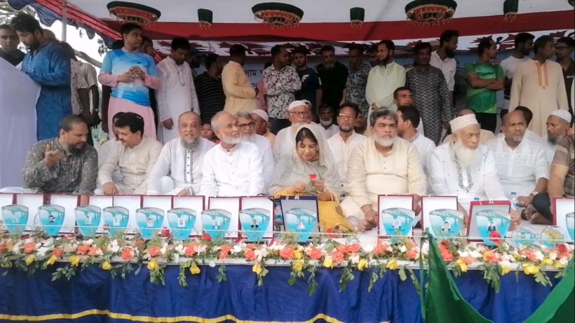 লৌহজংয়ে এম নুরুল ইসলাম খান স্মৃতি ক্রিকেট টুর্নামেন্টের ফাইনাল অনুষ্ঠিত