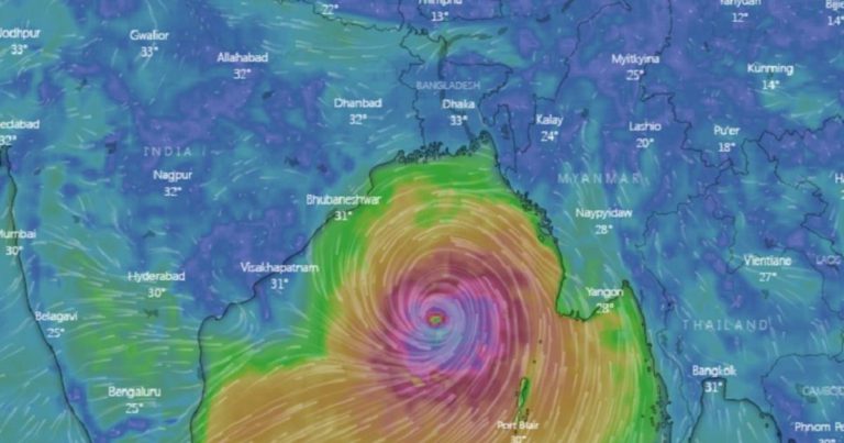 স্থলভাগে গতি কমলো মোখার