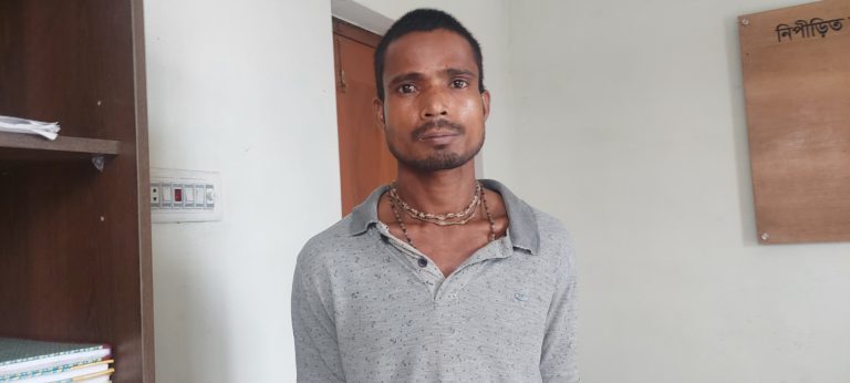 স্ত্রী হত্যার অভিযোগে স্বামী গ্রেফতার