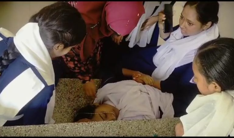 চাটখিলে প্রচন্ড তাপদাহে জ্ঞান হারালেন দুই শিক্ষার্থী