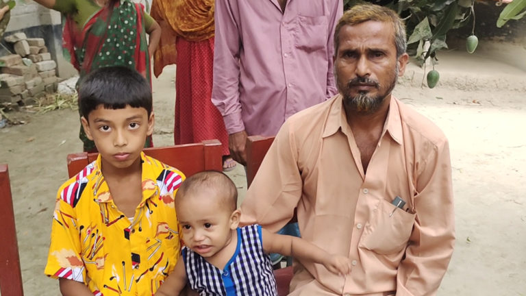 ঝিনাইদহে ভুল চিকিৎসায় দুই সন্তানের জননীর মৃত্যু