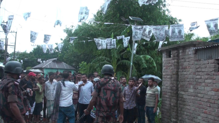 নারায়ণগঞ্জে পৌর নির্বাচনে  দু গ্রুপের সংঘর্ষ, আহত ৫