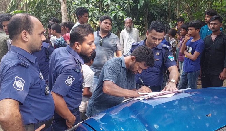 সোনাগাজীতে মা-ছেলে হত্যা মামলায় দেবর-ভাসুরসহ ৪ জন গ্রেফতার