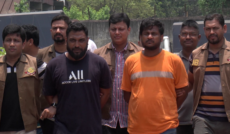 চট্টগ্রামে আজাদ হত্যার দুই আসামি গ্রেপ্তার