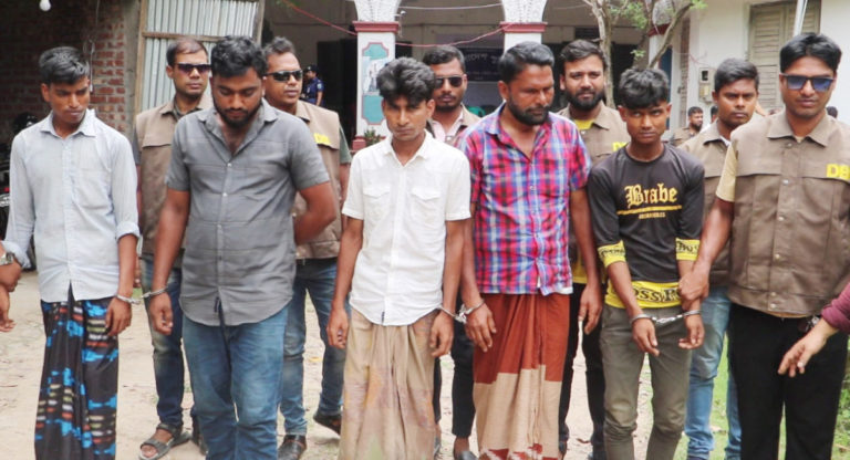 নওগাঁয় মাদক ও চোর চক্রের ১১ সদস্য গ্রেফতার
